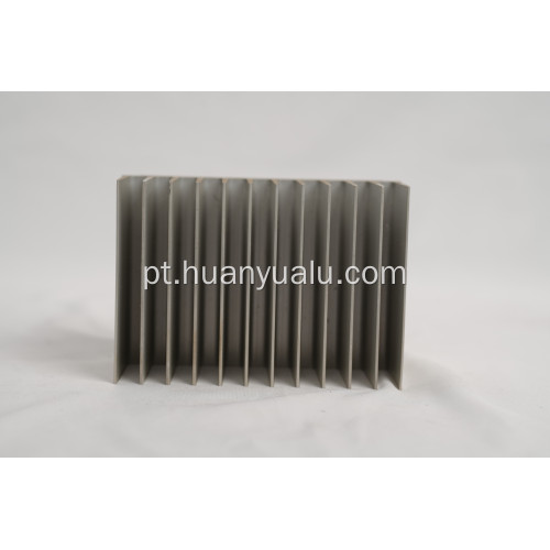 Radiador de extrusão de alumínio de engenharia de precisão